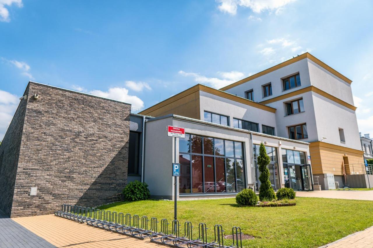 הוסטל Łomża Dom Studenta Al מראה חיצוני תמונה